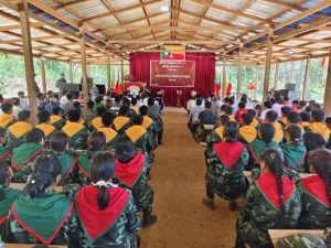 Read more about the article ရွှေလက်ပံရွာမှာ ရှမ်းနီပြည်သူ့စစ်က လူတောင်း‌နေ၊ လူငယ်တွေ  ကြောက်လန့်ပြီးရှောင်တိမ်းနေ