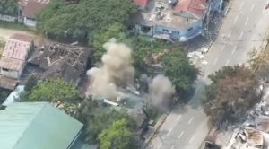 Read more about the article ဗန်းမော်တွင် တိုက်ပွဲပြန်လည်ဖြစ်ပွားနေပြီး စစ်ကော်မရှင်တပ်က လေကြောင်းတိုက်ခိုက်မှုများပြုလုပ်